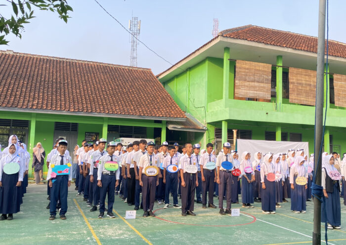 Pembukaan MPLS SMA Ma'arif Karangmoncol