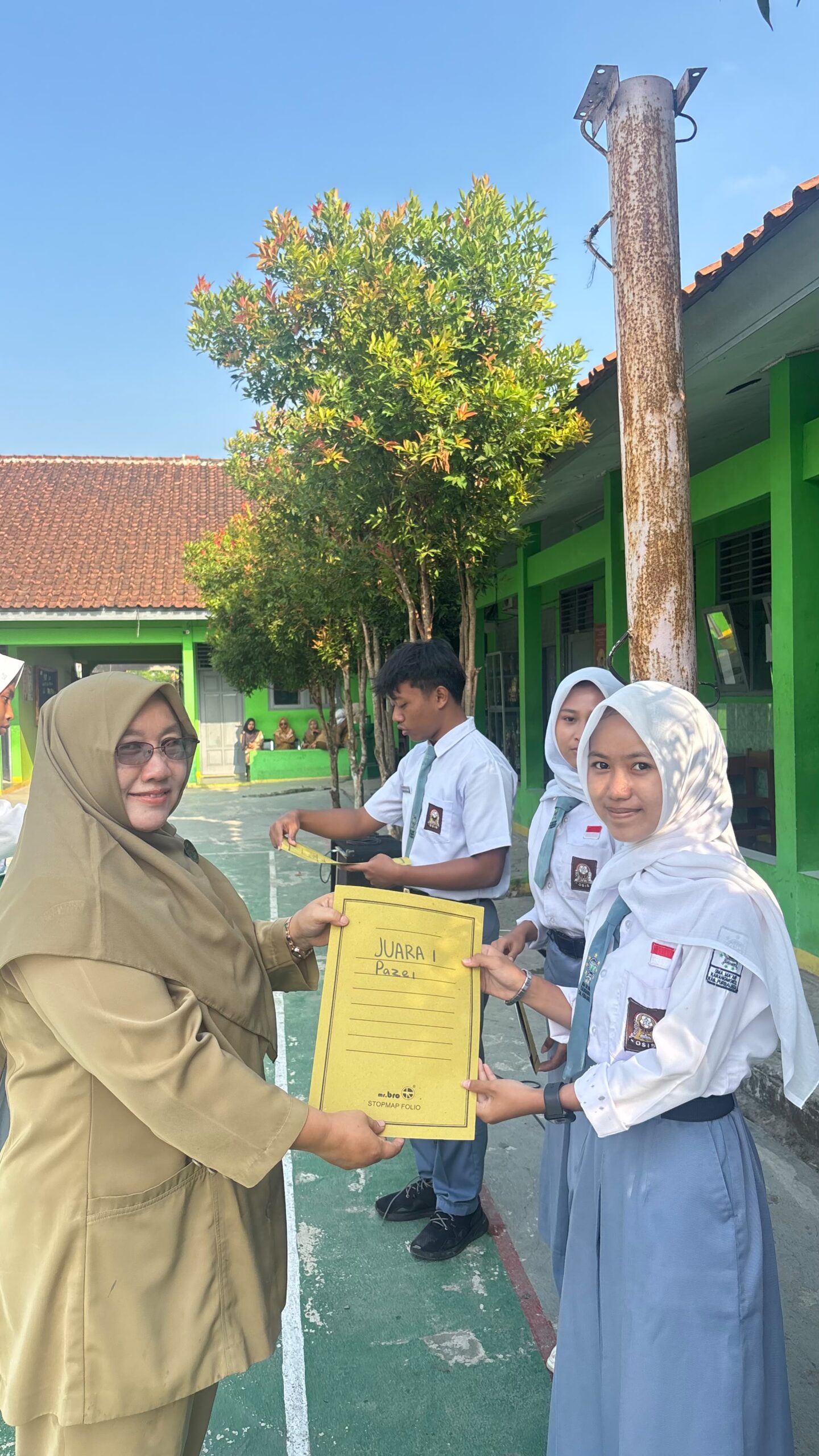 Lomba Agustusan di maarif